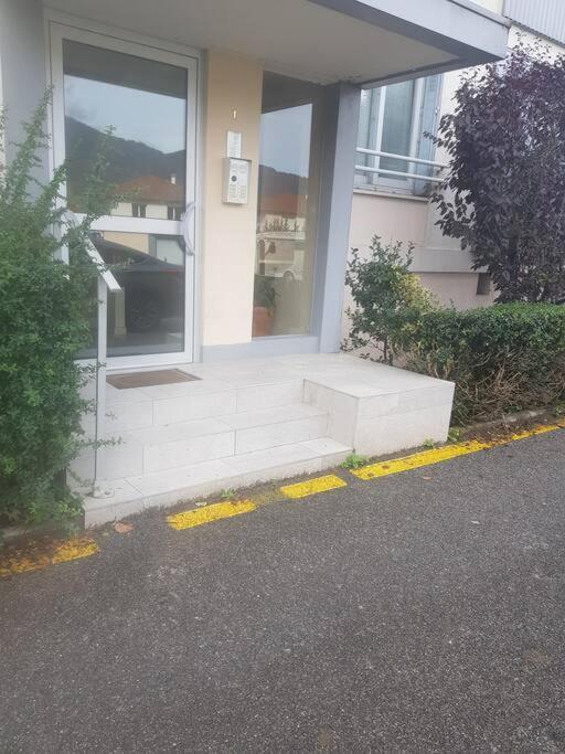 Superbe Appartement En Residence Prive Avec Un Parking Prive Scionzier Esterno foto