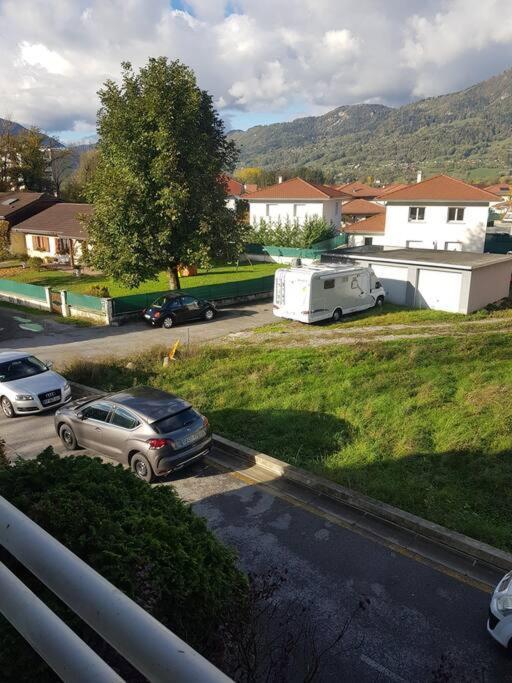 Superbe Appartement En Residence Prive Avec Un Parking Prive Scionzier Esterno foto