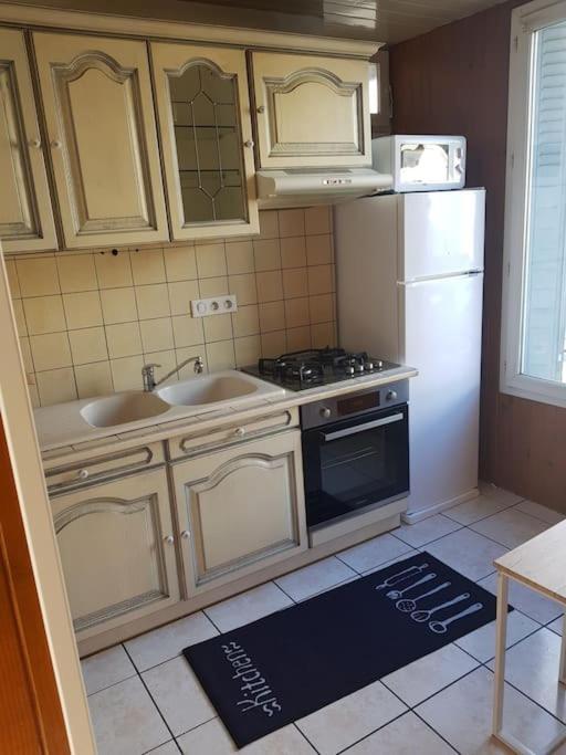 Superbe Appartement En Residence Prive Avec Un Parking Prive Scionzier Esterno foto