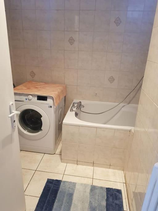 Superbe Appartement En Residence Prive Avec Un Parking Prive Scionzier Esterno foto